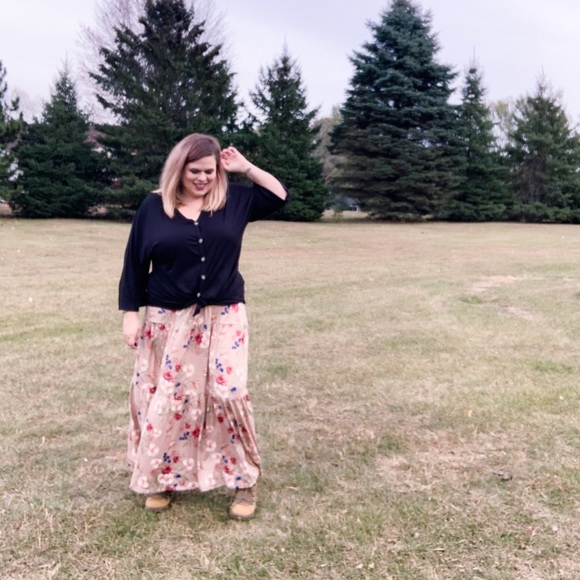 NWT Maxi Flair Full Length Skirt Floral - Picture 2 of 6